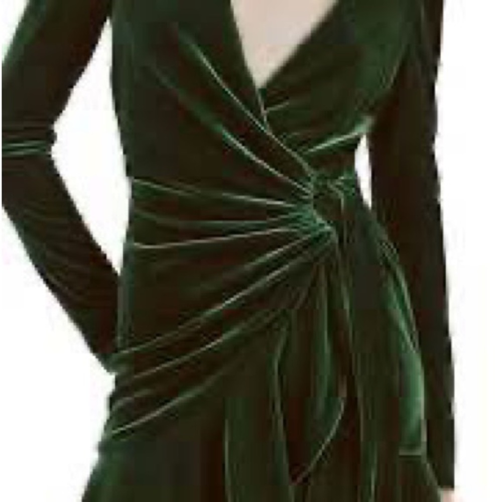 NWT Bardot Green Velvet Wrap Dress – Size S – Long Sleeve Tie Waist - Picture 3 of 10